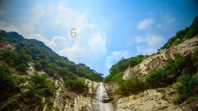 小蓝球向上跳